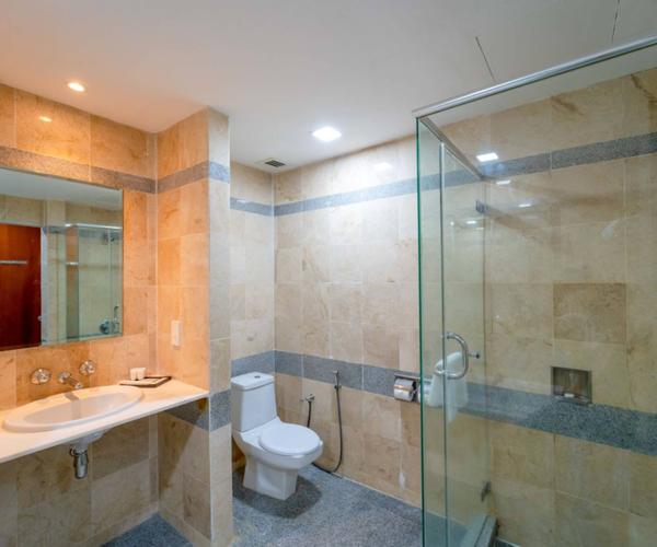 Bathroom Deluxe Family