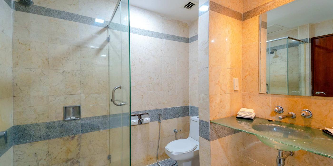 Bathroom Deluxe King Bathroom Deluxe King Wings by Croske Resort Langkawi Malysia